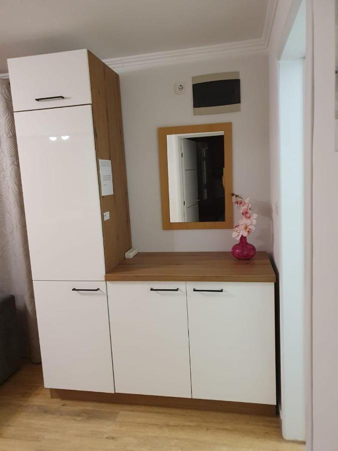 Lilly 2 Apartment Cesarica